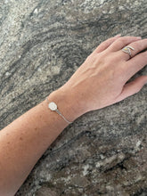 Load image into Gallery viewer, Pickleball Paddle Bracelet